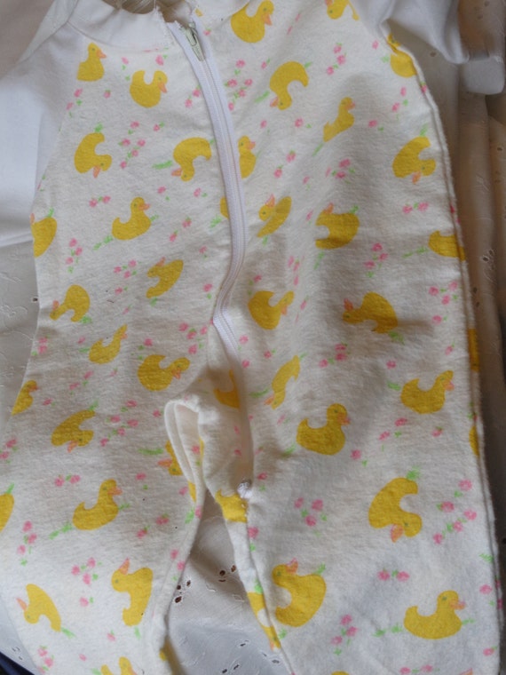 Yellow Ducky footed pajamas  Sz small   Baby