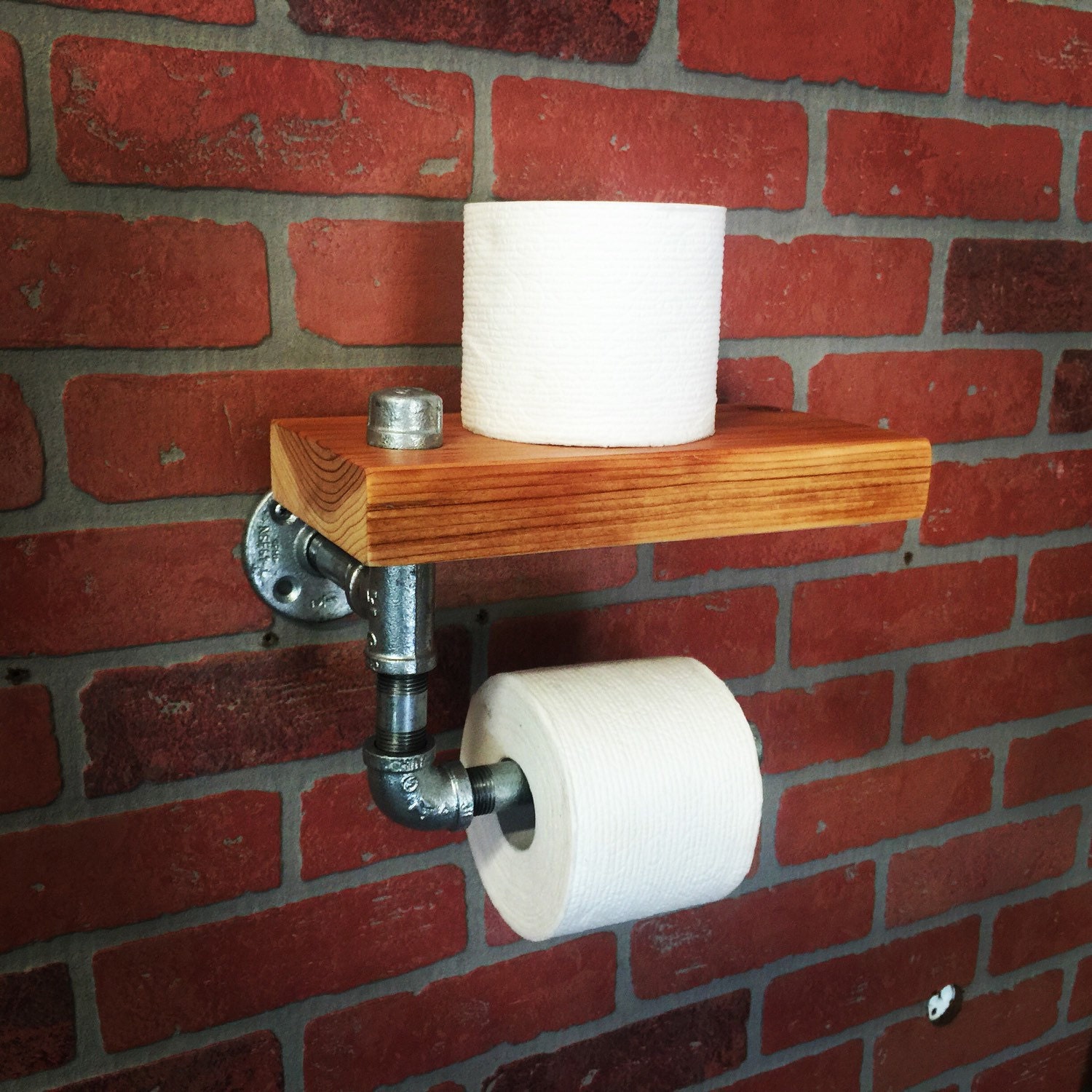 Rode houten wc rolhouder en plank rustieke door coronaconceptsco