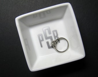 Ring Dish, Monogrammed Jewelry Dish, Custom Ring Dish, Bridal Shower Gift, Wedding Party Gift,