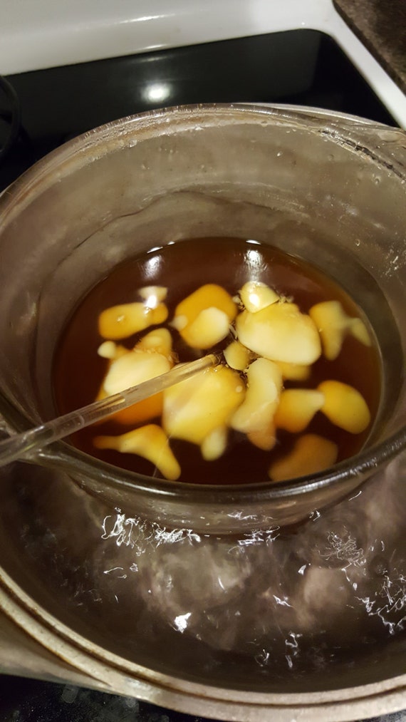 Cayenne Muscle Ointment 2oz balm salve by theHERBALCache