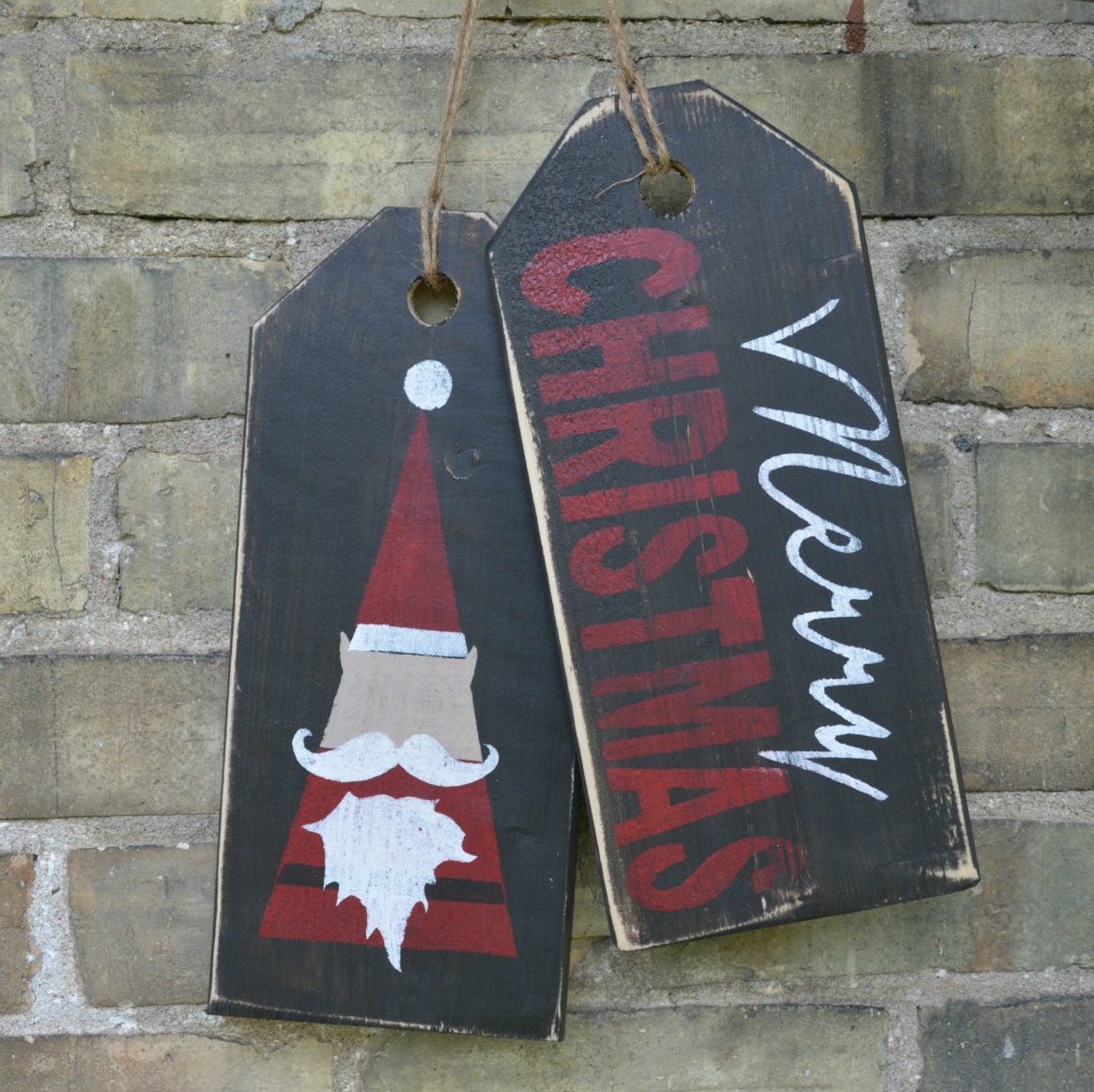 Merry Christmas front door sign. Holiday wreath alternative.