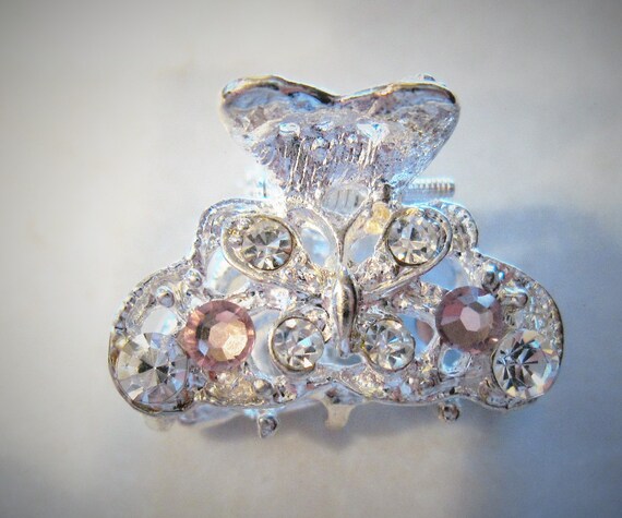 All Listings Antique style butterfly metal silver hair claw clip pin crystal bridal hair claw. Brand New. $ Buy It Now. 4 Pieces Assorted Silver Jaws Comb Hair Holder Claw Clip w/Gem stones See more like this. SPONSORED. Top Quality Women Rhinestone X-Large Metal Claw Hair Clip brown or .