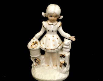30's Girl with Squirrel Figurine VG1999