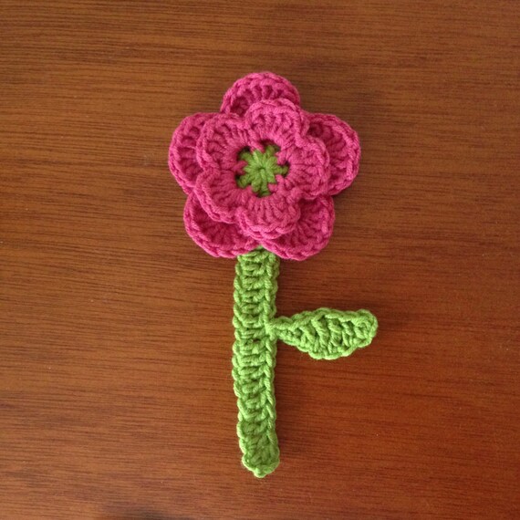 Crochet Flower Pattern / Tutorial: Two Layer Flower with Stem