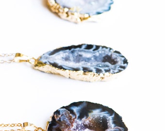 Black Geode Necklace,Black Agate Necklace ,Druzy Necklace, Black and Gold Agate Jewelry, Gold Dipped Jewerly ,Mineral Necklace,Geode Druzy