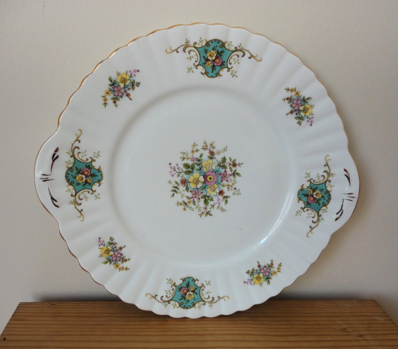 Royal Stafford English bone china daisy pattern bread cake sandwich ...