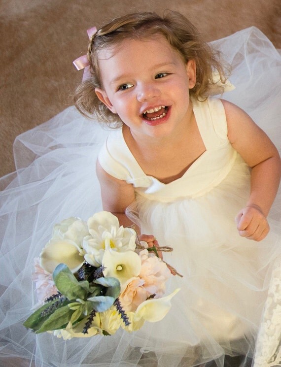 Custom Flower Girl Bouquet Artificial Silk Flowers