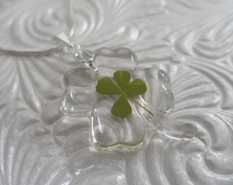 4 Leaf Clover Resin Clover Shaped Pendant with Real 4 Leaf Clover-Gifts For 30-Nature's Wearable Art-Symbolizes Love, Luck, Hope & Faith