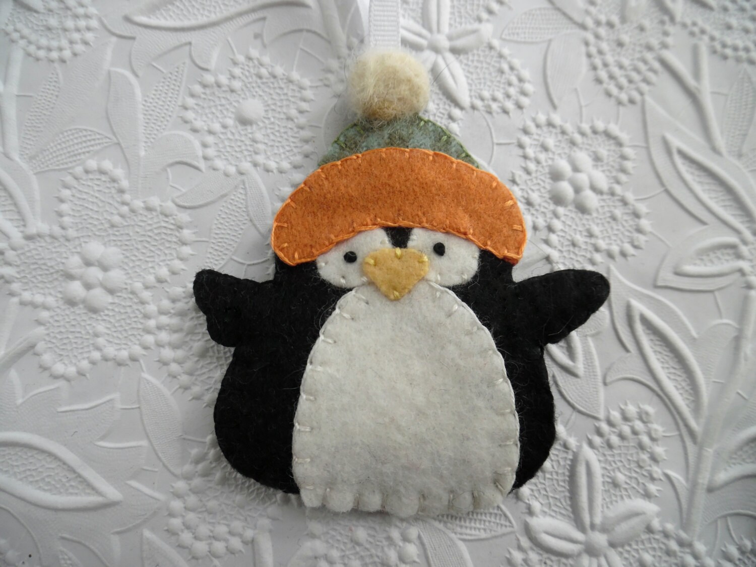 Penguin Felt Ornament Decoration Primitive Fall by pennysbykristie