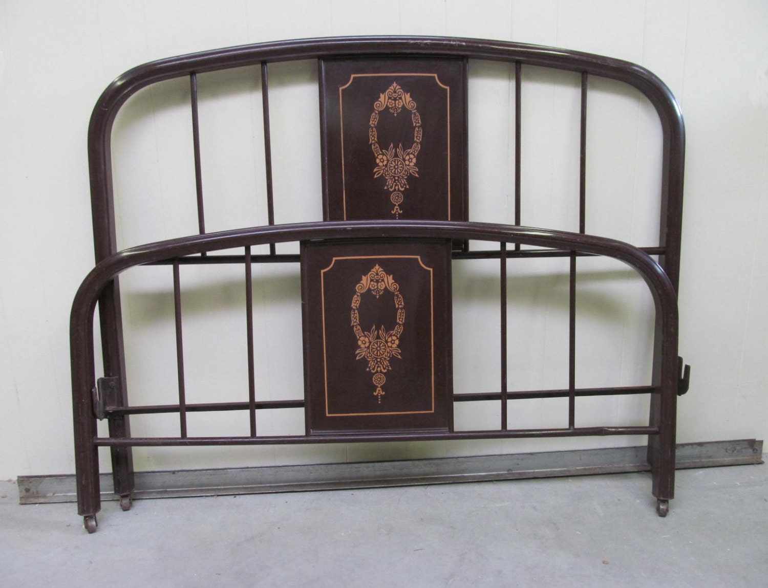 Vintage 1920s Painted Metal Bed Frame Full by RanchQueenVintage