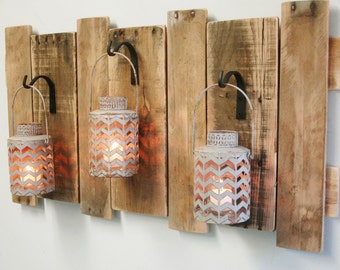 Pallet wall decor with Vintage Style Milk Bottles shabby chic