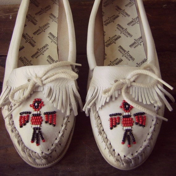 80s White Fringe Moccasins Vintage Minnetonka By Roadkillvintage 