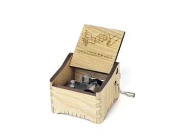 Greensleeves + Your Engraving on the music box