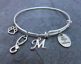Vet Tech Bracelet - Vet Tech Gift - Expandable Bangle - Charm Bracelet - Vet Techs are PAWsome - Graduation Gift - Stethoscope Charm