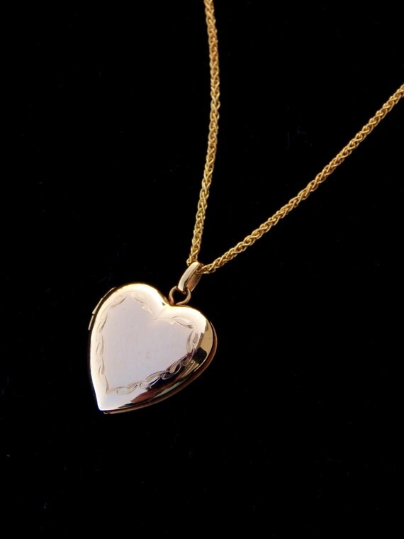 Vintage 14K Gold Heart Locket Chain Necklace ITALY 14K B.A.B.