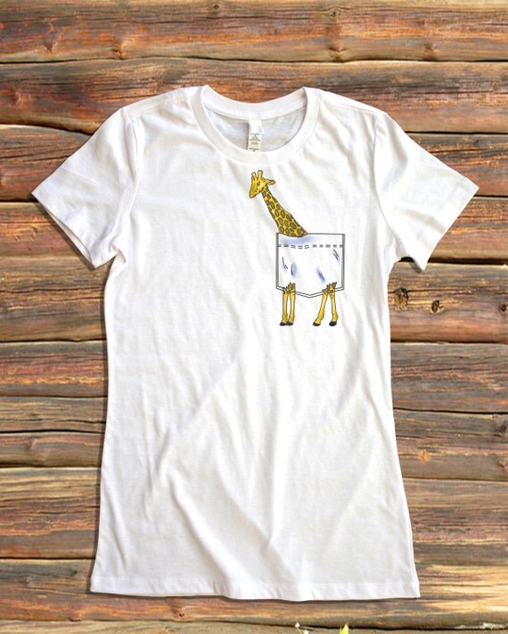 Women's Giraffe Pocket Tee by BeesPocketTees on Etsy