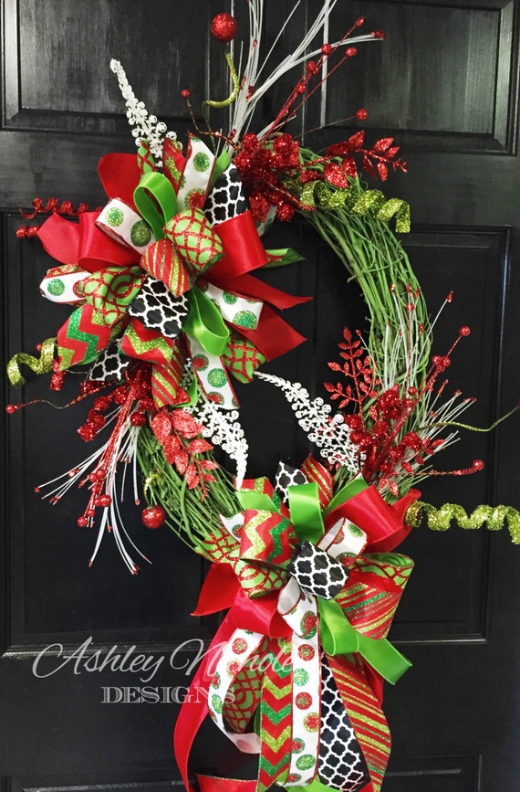 Oval Christmas Wreath 