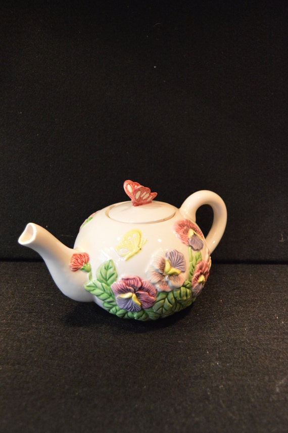 569 Vintage Wangs Teapot Ceramic Teapot White w/ Butterfly