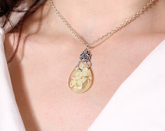 white necklace resin jewelry terrarium necklace boho jewelry trends teardrop necklace everyday jewelry necklace/for/mom hydrangea gift РЮ83