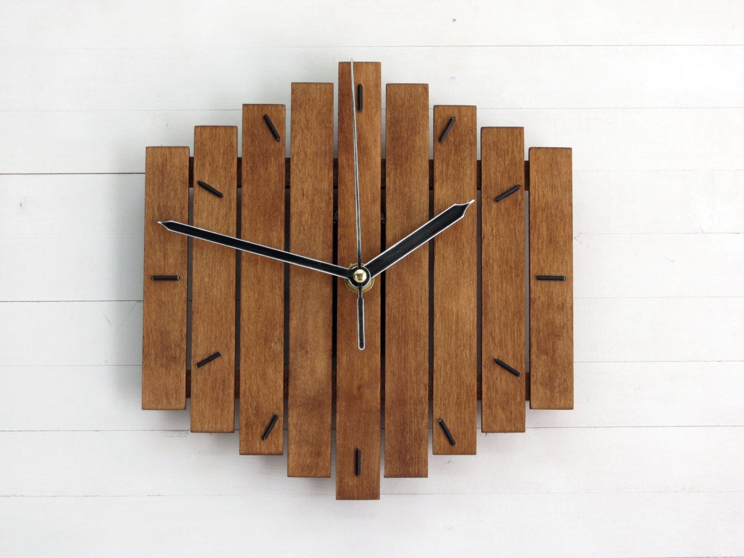 29 Excellent Wall Clock Plans Woodworking egorlin.com