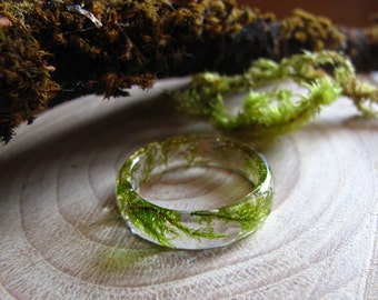 Real Moss Ring, Nature Ring, Resin green moss ring, Terrarium jewelry, Green ring, Real flower ring, Botanical resin ring, Forest jewelry