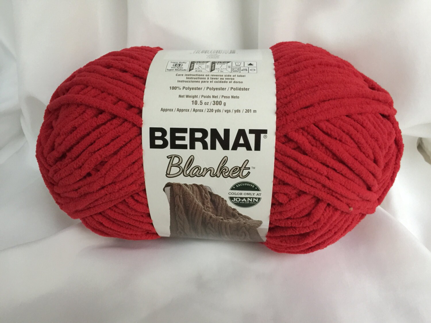 CRIMSON 10786 Bernat Blanket Yarn220yds 10.5 oz Skein