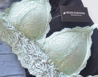 Lace padded bralette / Triangle Bralette / Mint lace bralette
