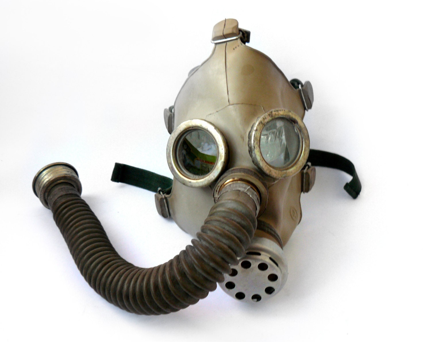 children gas mask ww2
