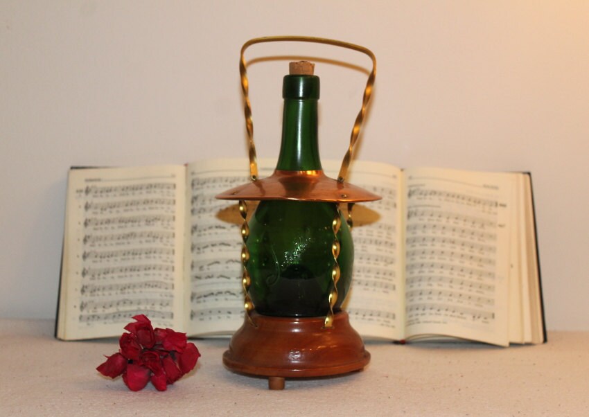 Vintage musical decanter music box liquor bottle by Vintage4Moms