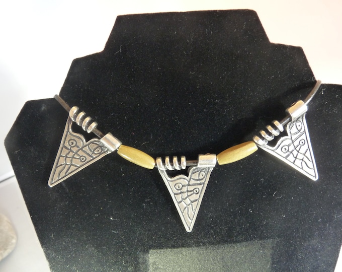 Trippy Triangles Necklace