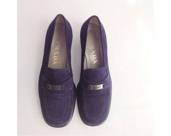 PRADA Vintage Leather Shoes Leather Loafers by VintageHouseCoruna