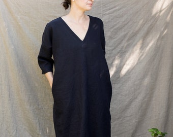 Navy Washed Linen V-neck Dress. Spring Summer Dress. Linen Dress. Everyday Dress.