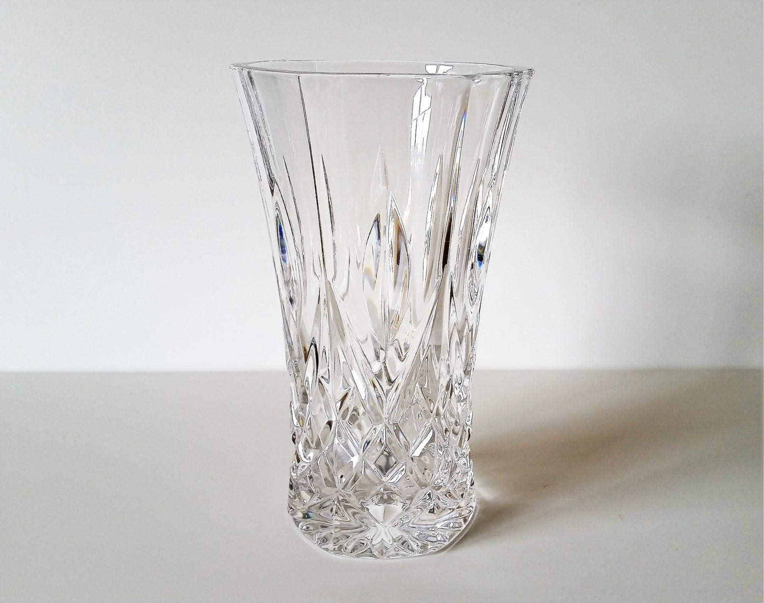 Cut Glass Flower Vases vintage cut vase cut glass flower vase table Cut Glass Flower Vases vintage cut vase cut glass flower vase table
