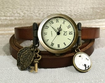 Brown leather watch with engraved initials to personalize, bronze dial, buckle clasp, elves