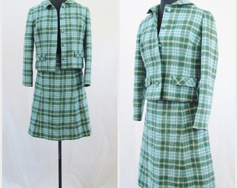 1960's Jackie Kennedy Style Wool Plaid Tweed Skirt Suit. Vintage Size 10.