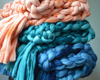Chunky Knit Blankets - 100% Merino Wool Throws with Tassels