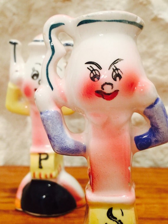 Anthropomorphic Tea Pot Kettle Head Salt and Pepper Shakers