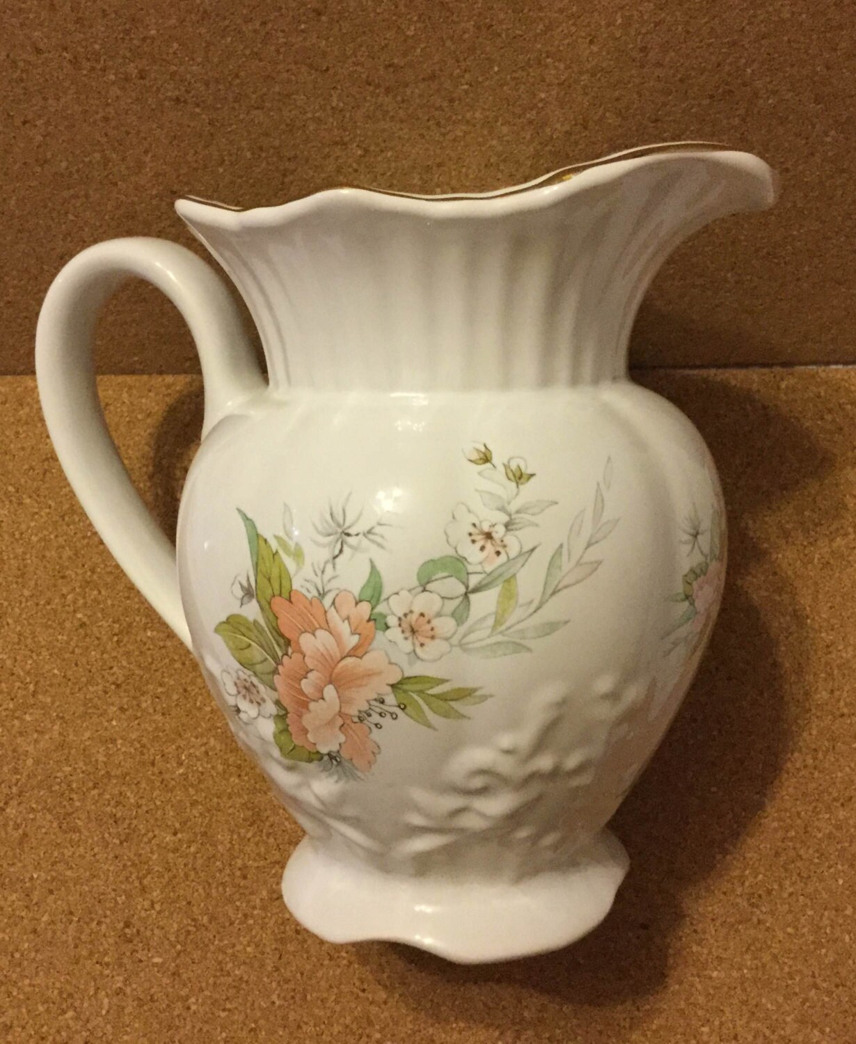 Maryleigh pottery jug jug Staffordshire England floral