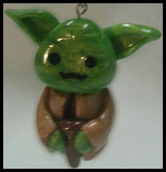 mini yoda figurine