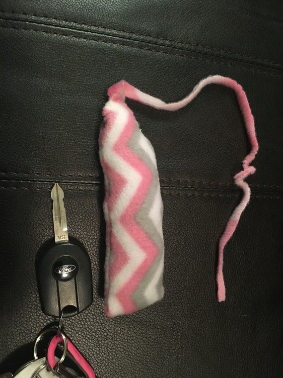 diy fleece cat toys