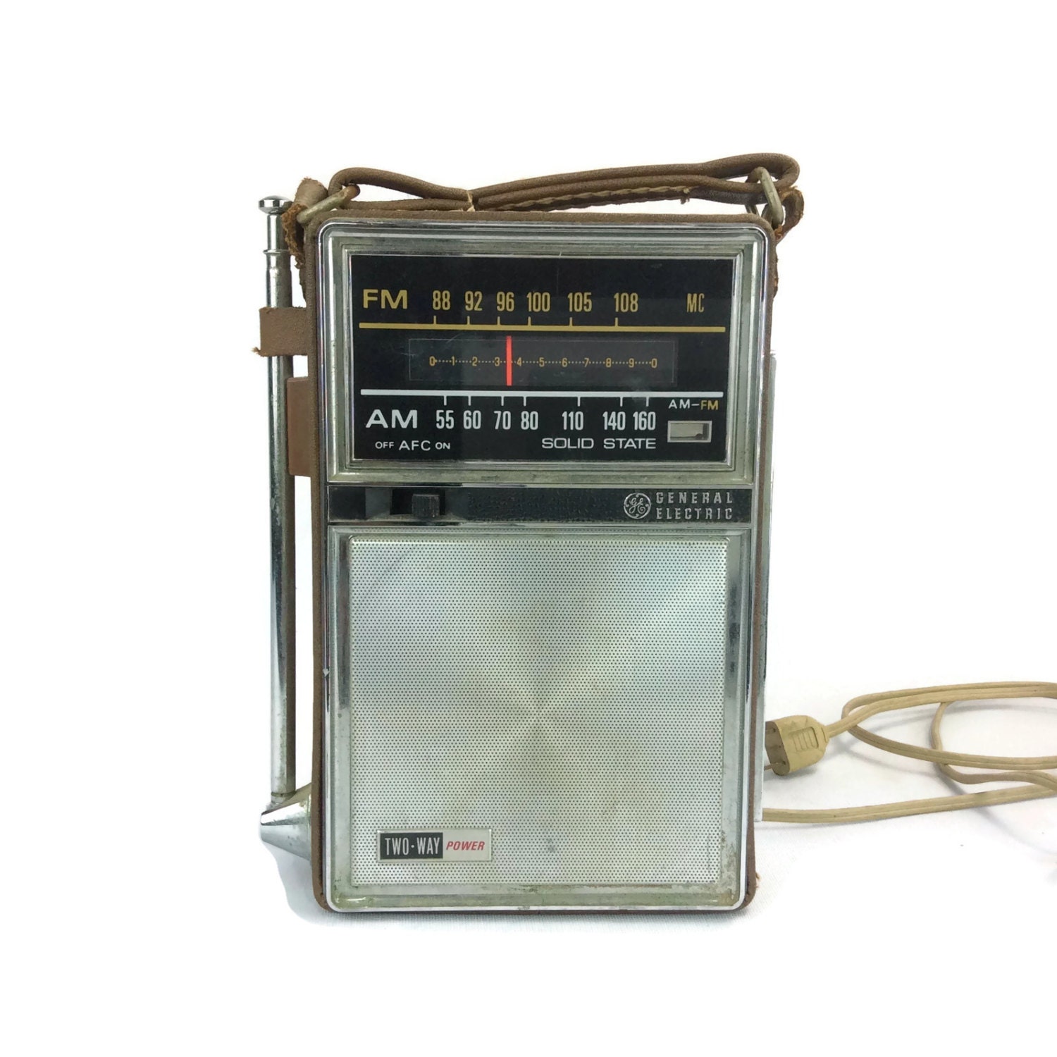 Vintage AM/FM Radio Portable GE Radio Two Way Power P977A