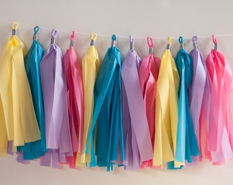 10 foot Indoor/Outdoor Your Choice of Colour, Custom Tassel Garland, Tassel Garland, Assembled Tassel Garland, Waterproof Tassel Garland