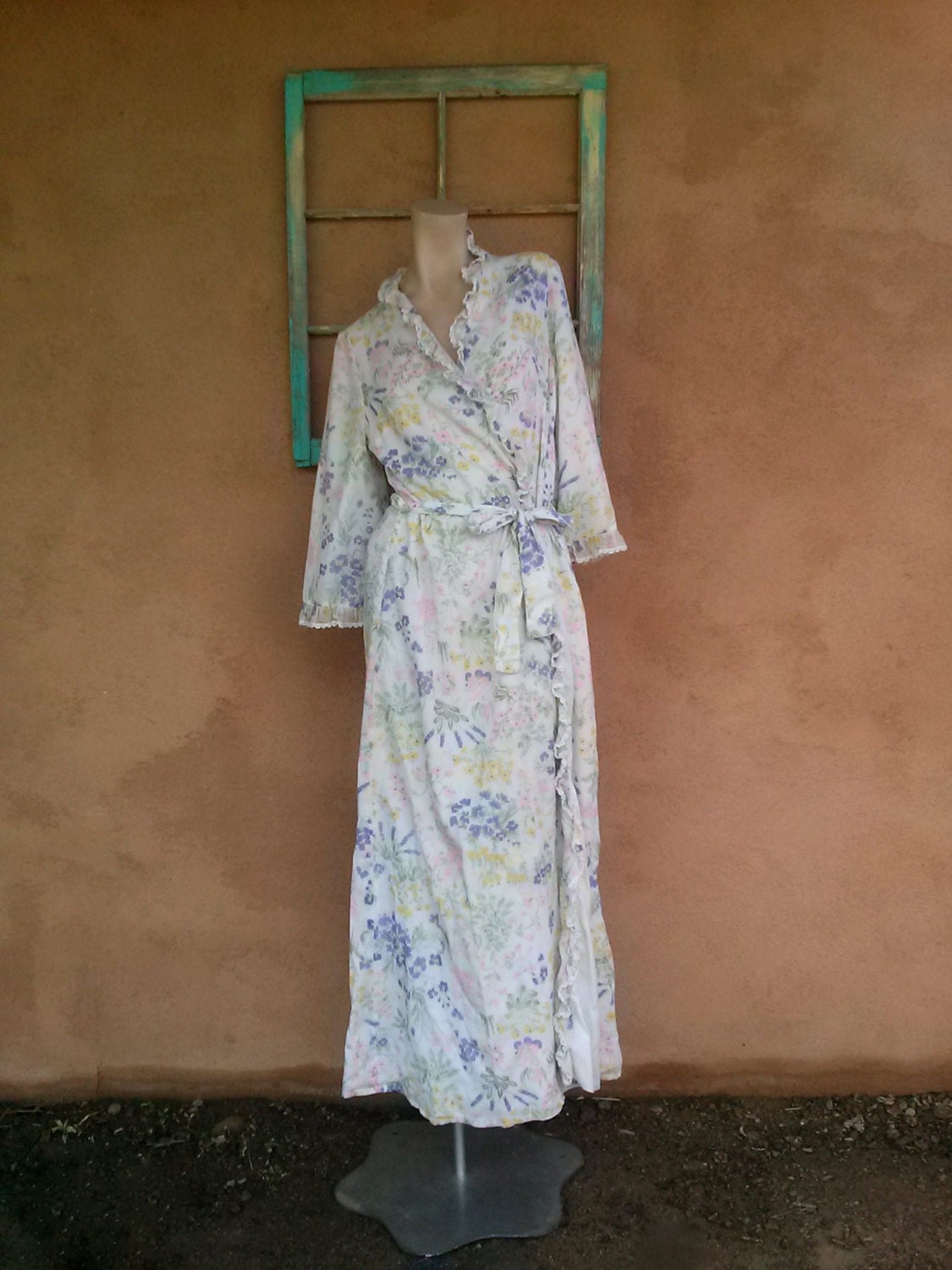 Vintage 1960s Robe Pastel Floral Print 60s Bathrobe Medium