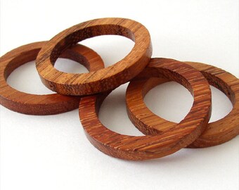 Bayong Wood Flat Circle Rings 35mm, drilled 1 hole, set of 4