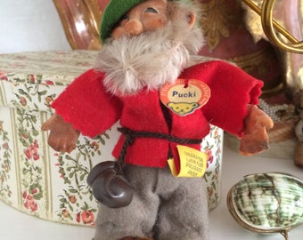 Steiff Vintage Original Dwarf Pucki with Flag