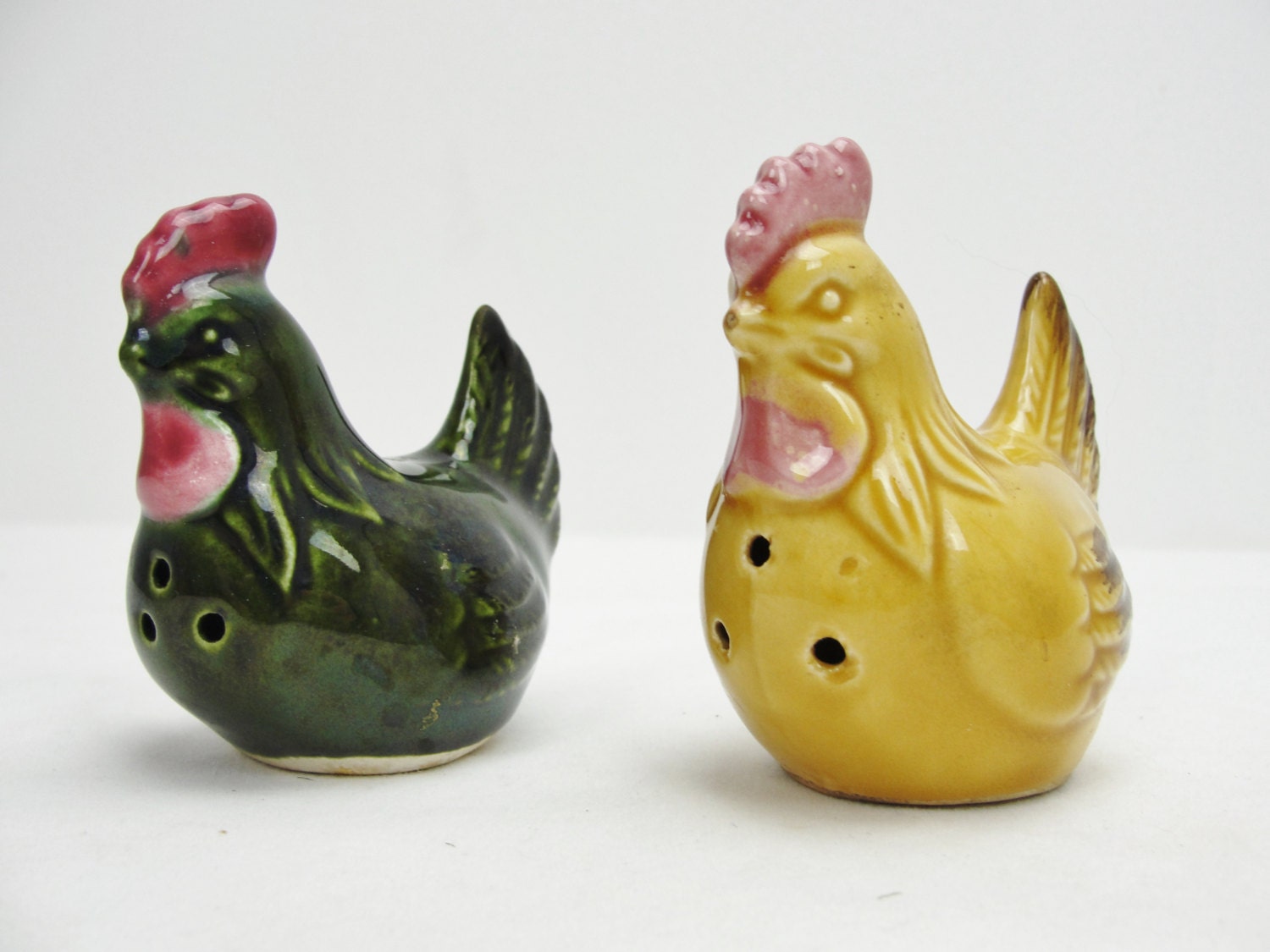 Vintage green and gold Chicken salt and pepper shakers