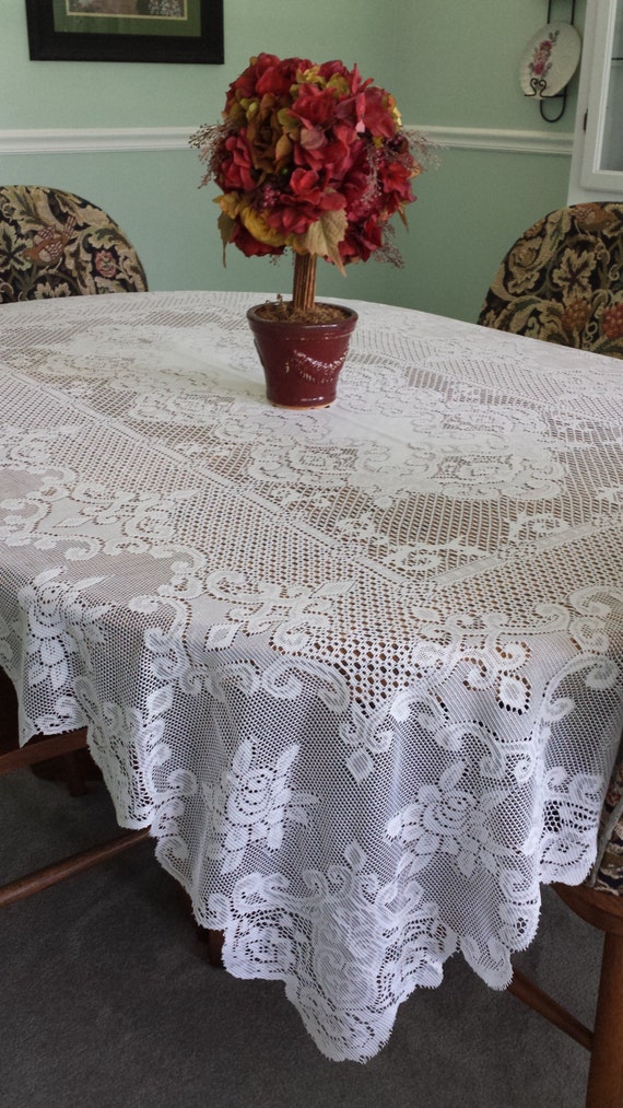 Romantic Vintage Lace White Tablecloth 60 x 80 inch