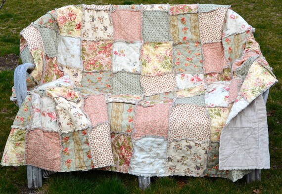 queen-size-rag-quilt-with-belgian-linen-backing-sage-green