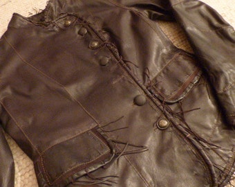 Womens, SCULLY, Motorcycle Jacket, Soft Pure Leather, Fringed, with Angled Buttons . Late 80s . Amazing Shape- LIKE NEW!