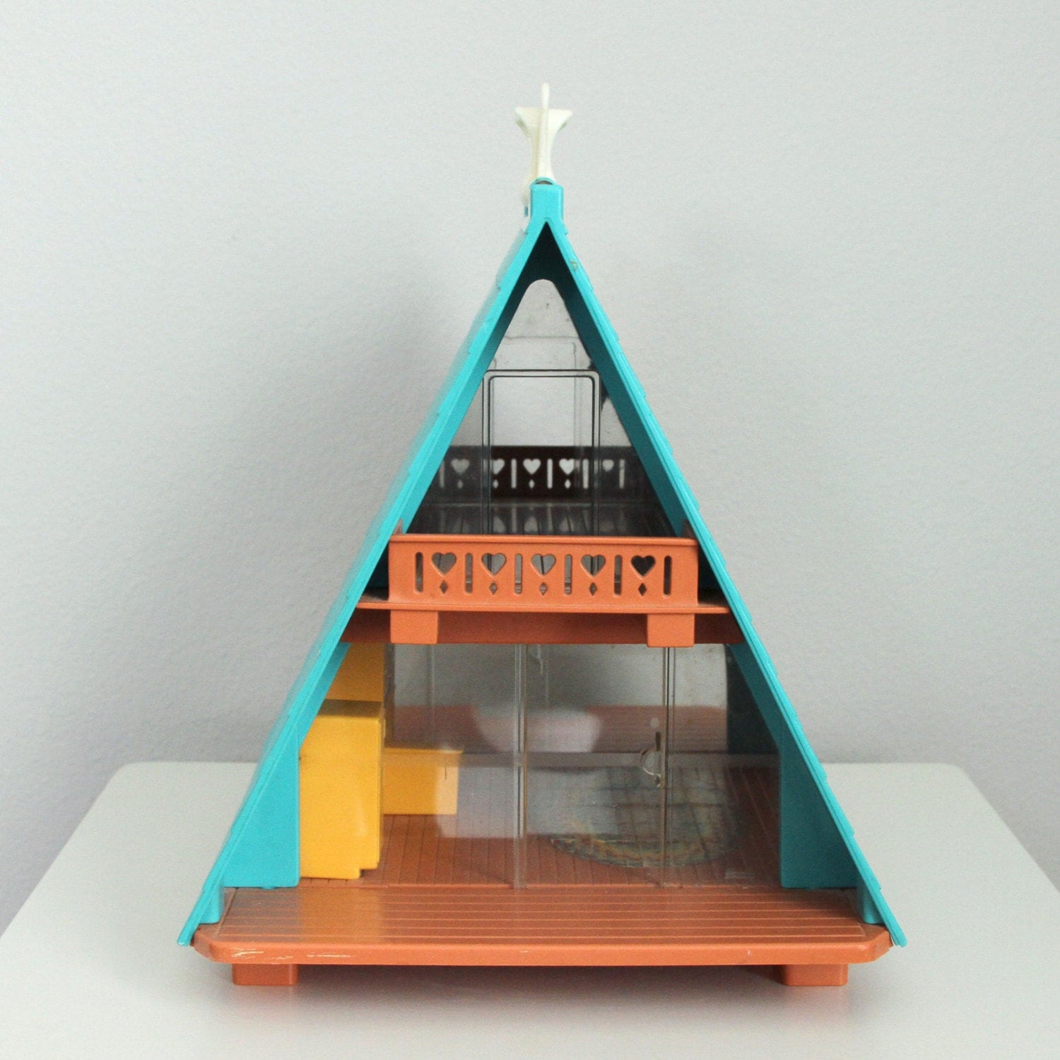 Fisher Price Little People A Frame House 1970's Toy Play